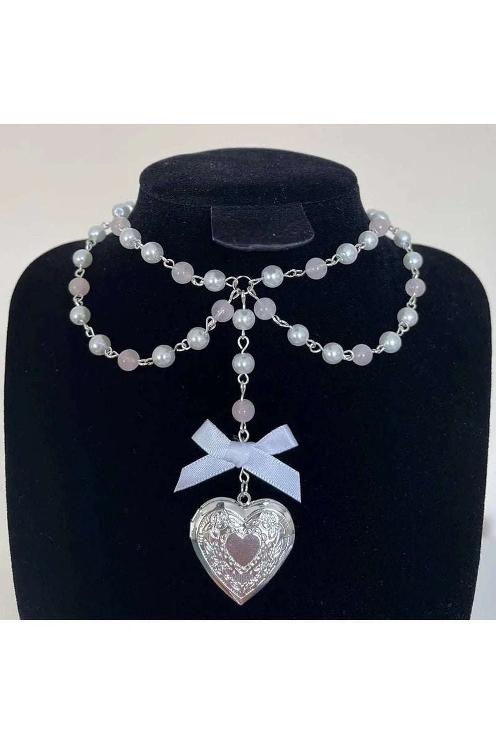 Rose Quartz Heart Necklace cottagecoreclothes