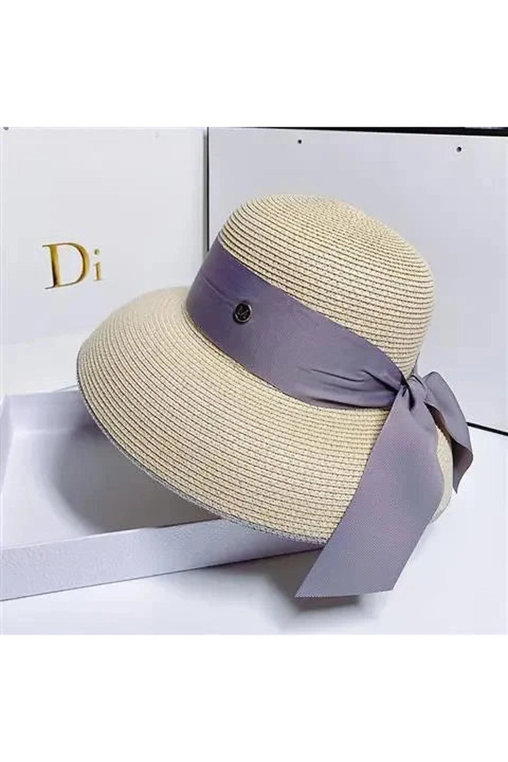 Vintage Black and White Beach Hat cottagecoreclothes