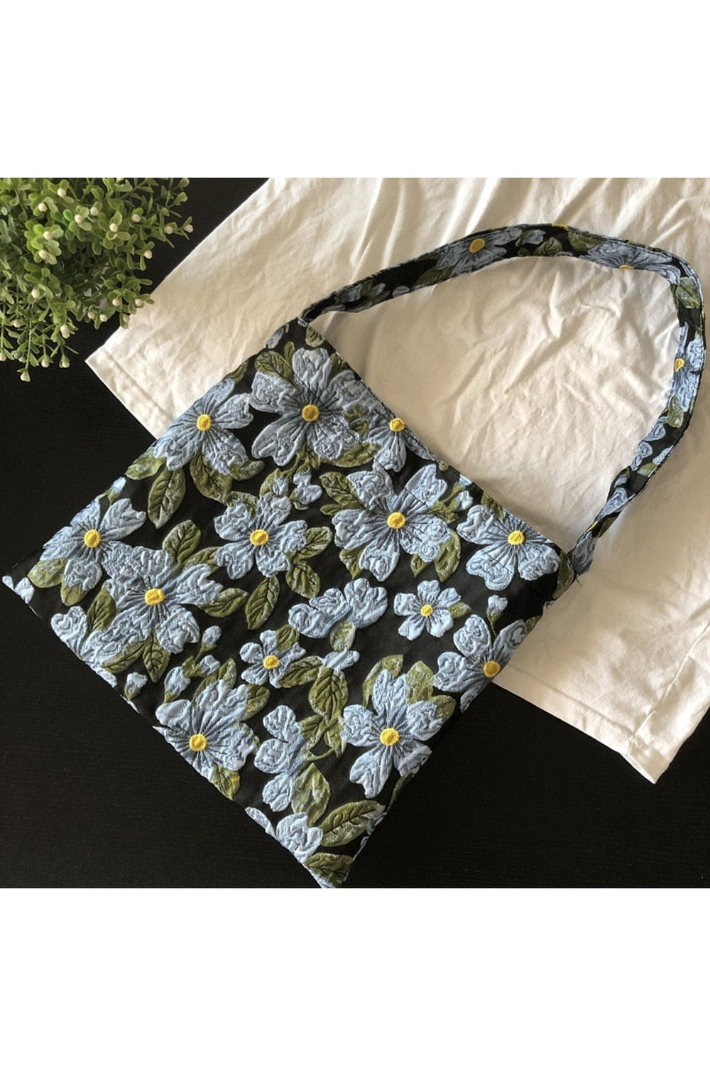 Vintage Jacquard Shopping Bag cottagecoreclothes