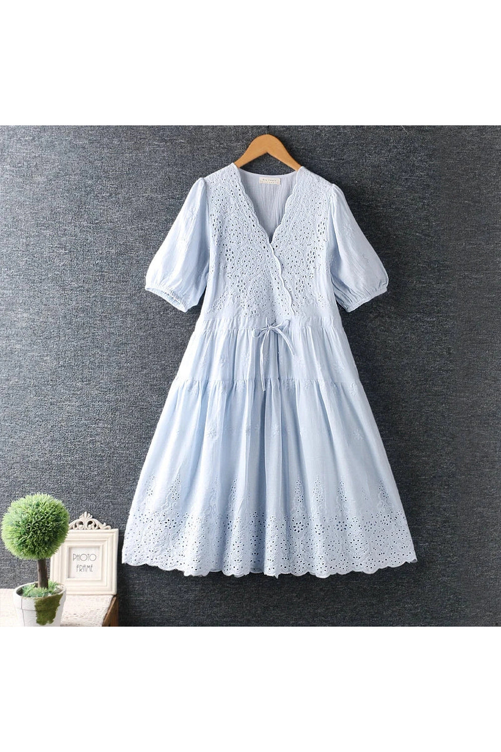 Sweet V-Neck Embroidery Dress