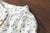 Camisa con cuello floral rústico de Cottagecore