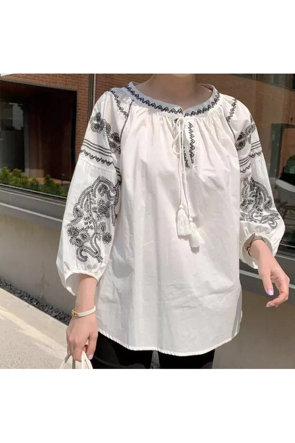 Ethnic Lace-Up Lantern Blouse