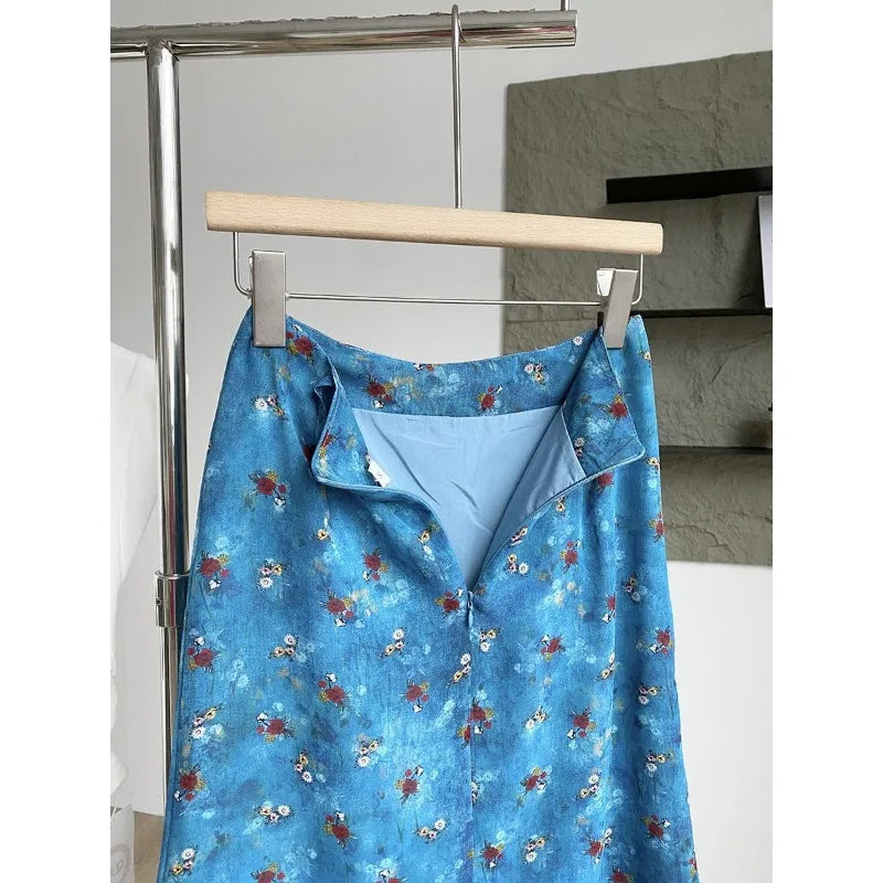 Vintage Aesthetic — Forget-Me-Not Blue Floral