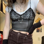 Top Cropped Fada Grunge com Patchwork de Renda 