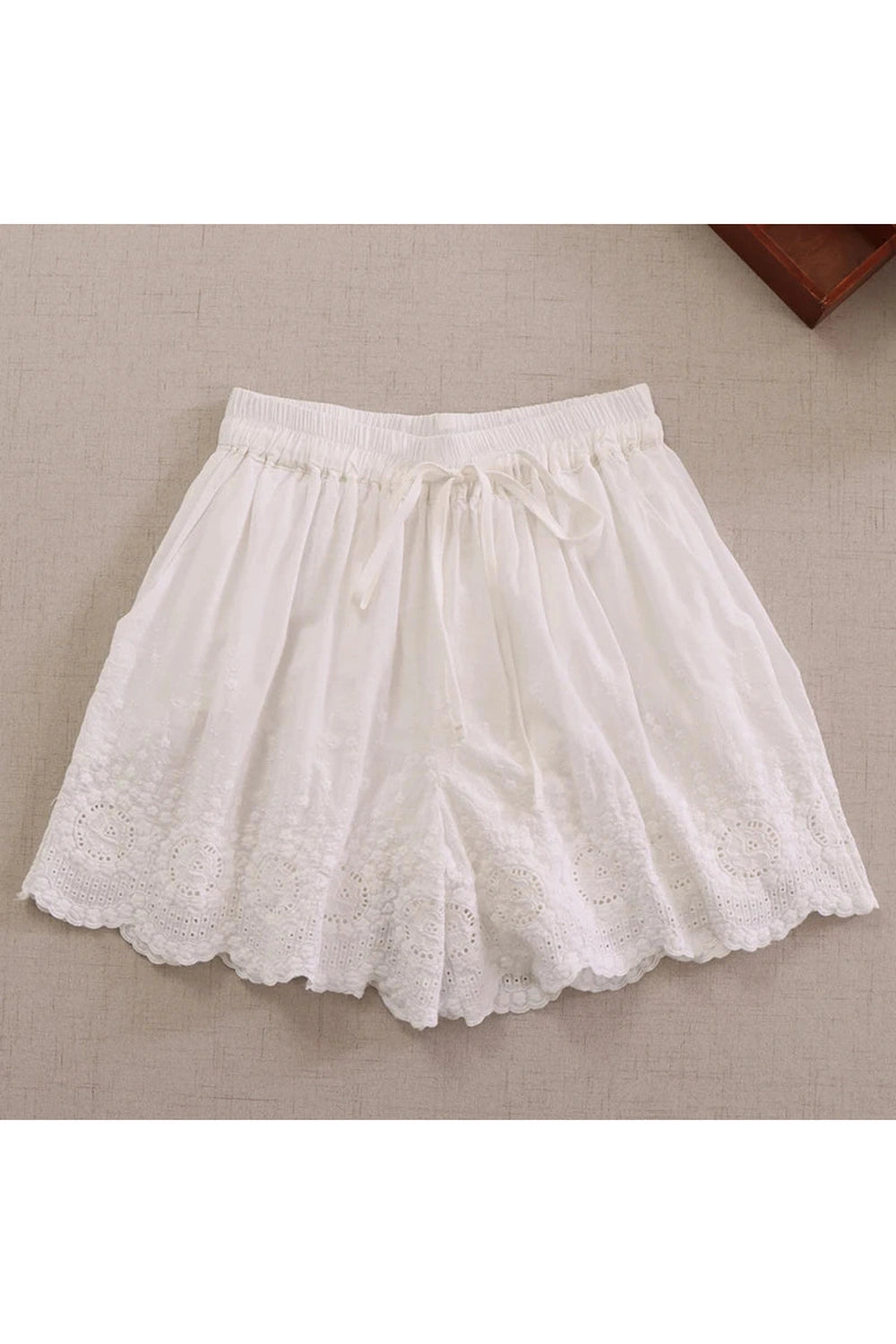 Sweet Hollow Embroidery Shorts