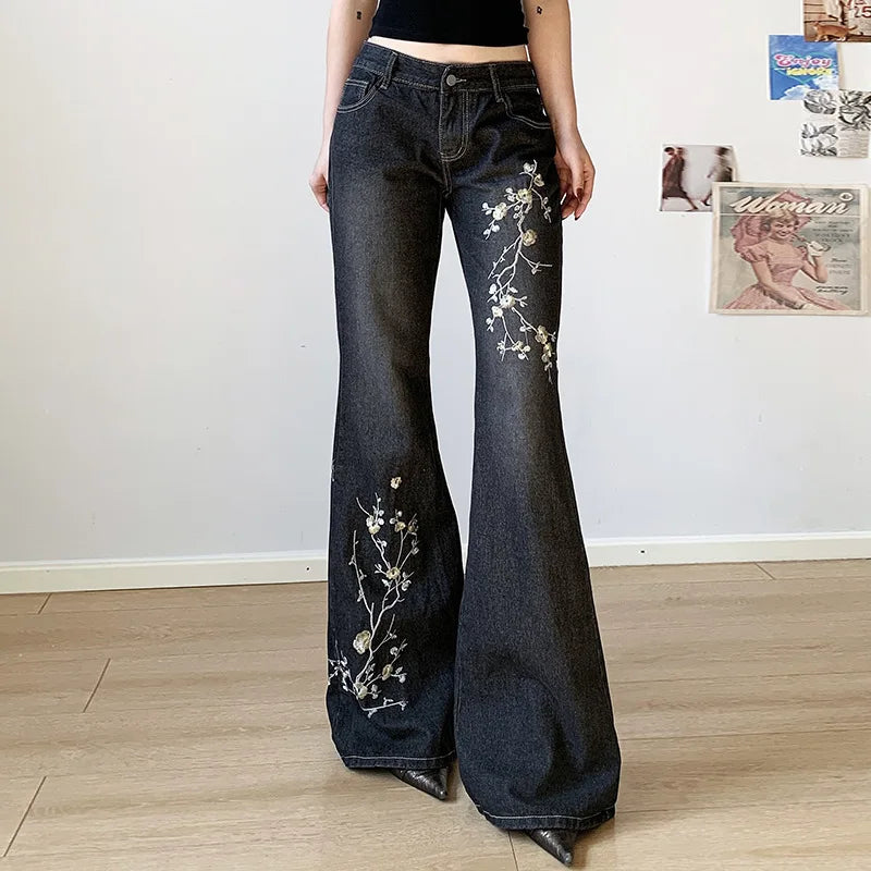 Vintage Aesthetic Plum Blossom Embroidered Flare Jeans