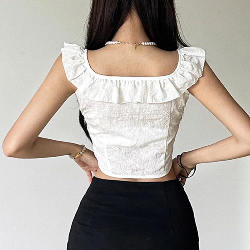 Blusa de encaje con escote cuadrado estilo vintage