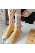 Asymmetric Retro Jacquard Socks