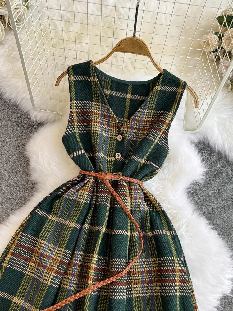 Vintage Plaid V-Neck Buttoned Dress