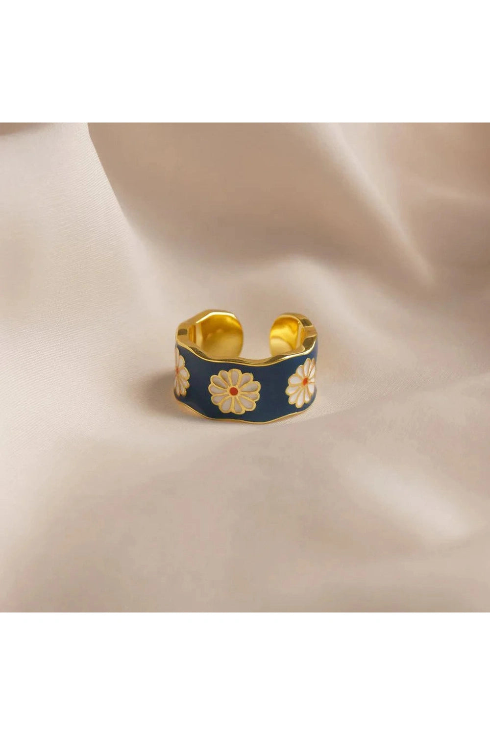 Vintage Daisy Band Ring