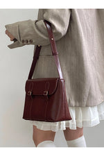 Vintage Elegance Crossbody Bag