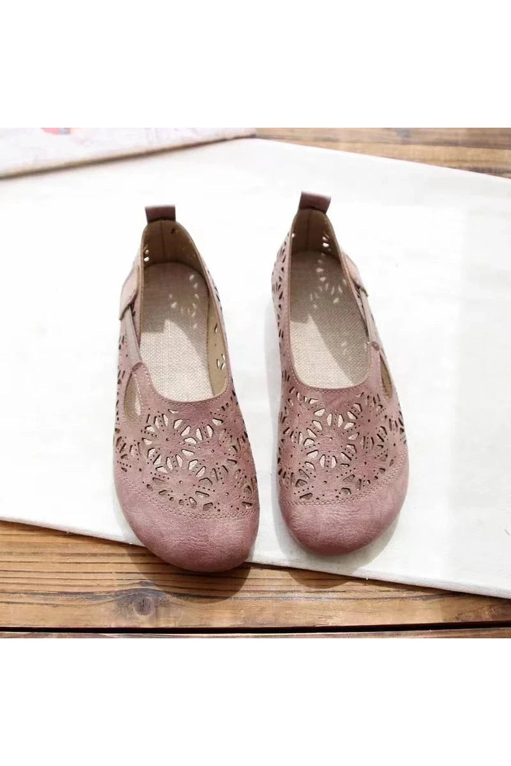 Retro Carved Baotou Shoes