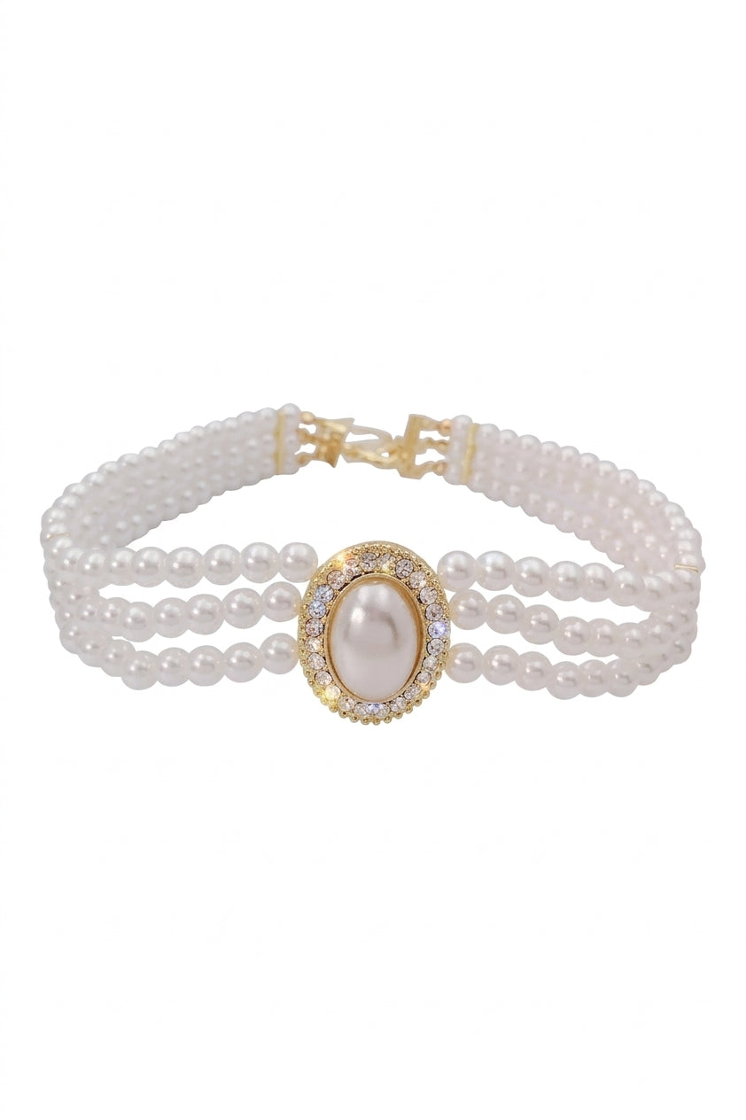 Vintage Aesthetic Strand Pearl Medallion Choker